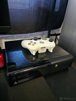 Xbox 360e, 500GB, 44x hra