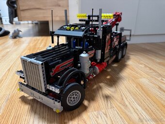 Lego technic 8285 Tahač 2v1 Rok 2007