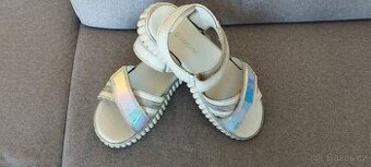 Dívčí sandálky Deichmann vel.35