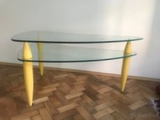 Designový značkový konferenční stolek