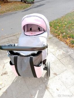 prodam pekny kocar dvoukombinace BABY LUX
