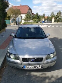 Prodám Volvo S60 2.4l rok 2001 103Kw Benzín Automat