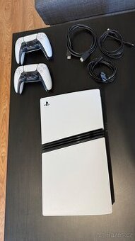PS 5 pro + záruka ( 2x ovladač )