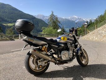 Yamaha XJR 1300