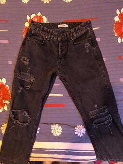 Černé, roztrhané baggy jeans - 1