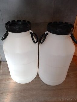 Plastové sudy 50l l.