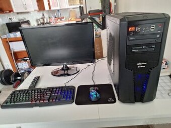 Starší herní PC sestava