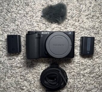 Sony ZV E-10 - Bezzrcadlová Kamera - jako nová