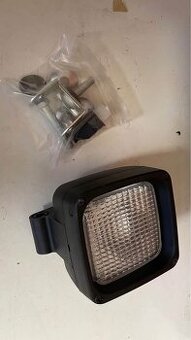 Halogenová pracovní lampa