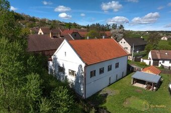 Prodej rodinného domu 436 m² v Ryšíně, pozemek 815 m² - 1