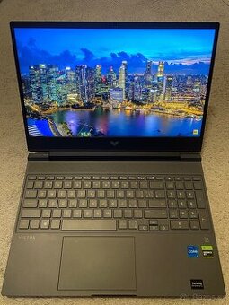 HP Victus