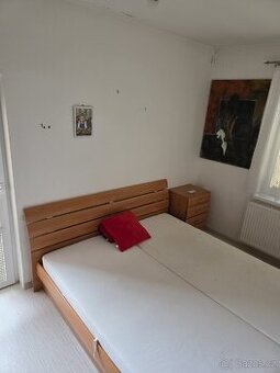 Postel + 2nočni stolky