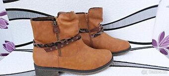 SKVĚLÉ NADKOTNÍKOVÉ KOZAČKY-FOOTFLEX-vel. 40