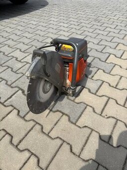 Rozbrušovací pila Husqarna k 770