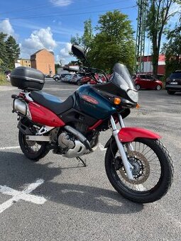 Suzuki XF 650 Freewind 35 kw