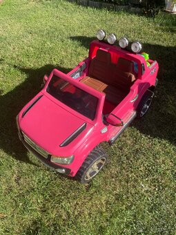Elektrické autíčko Ford Ranger ( pro 2 děti )