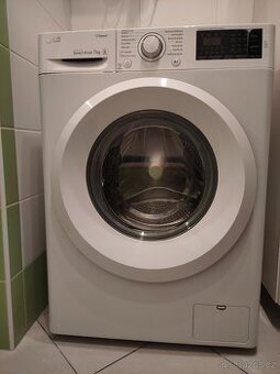 Pračka LG - úzká slim, 7 kg, bez závad