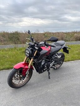 Honda cb125r 2023