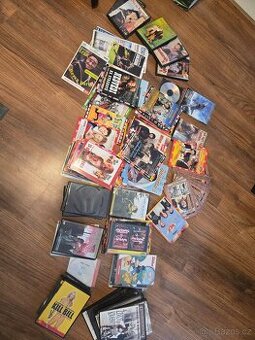 Mnoho filmů na dvd
