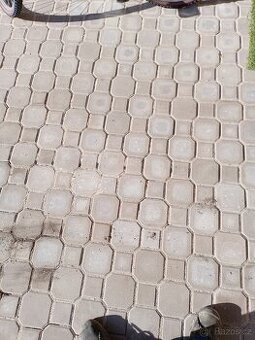 Zámková dlažba terčik(pálka)