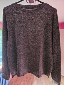 Pěkné dámské svetříky vel.42-44