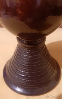 Keramicky kalich na víno