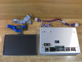 Průmyslový počítač SOM-4455 s LCD displejem 8", WIN CE 6.0