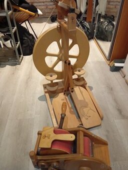 Kolovrátek .asford+příslušenství na zpracování vlny