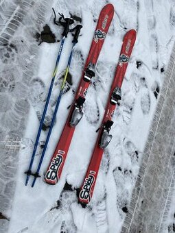 Sjezdové lyže ELAN 130 cm + dětské hůlky