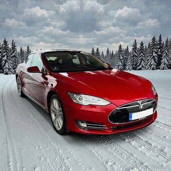 Tesla Model S85 El.Panorama Kuze Vzd.podvozek barva RedMult - 1