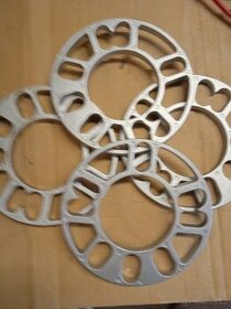 Prodám rozšiřovací podložky