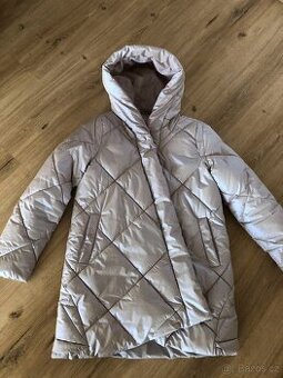 Lesklá asymetrická bunda Mohito vel.34 NOVÁ