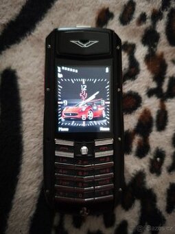 Mobilní telefon VERTU limitovaná edice