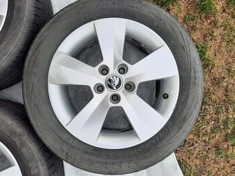 Originální ALU kola Fabia 3 R15 5x100, obuté letní pneu