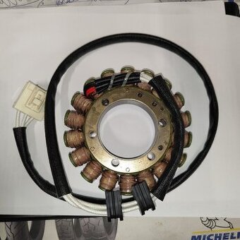Stator dobíjení Honda CBR 929 R