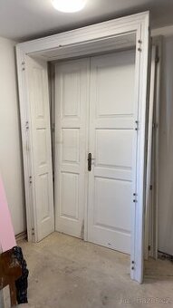 Dvoukřídlé dveře