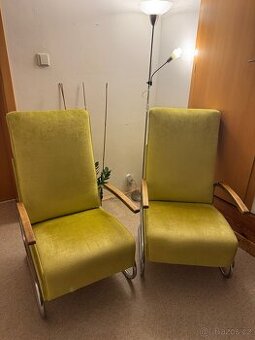 Slezákovy závody - renovovaný pár funkcionalistických křesel