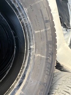 Prodám  celoroční pneumatiky zátěžové
