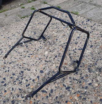 Držák kufrů pro BMW F650GS Dakar nebo G650GS Sertão.