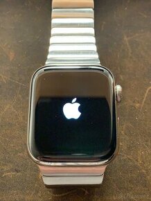 Apple watch 4 44mm  Nerez GPS+LTE