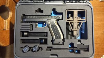 Nabízím k prodeji krásný set špičkové pistole Alien 9 mm