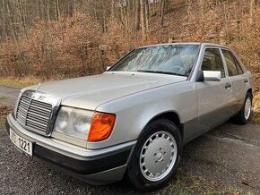 MERCEDES BENZ W124 260E BEZ KOROZE PŮVOD ČR