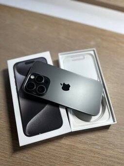 iPhone 15 Pro - KRÁSNÝ STAV