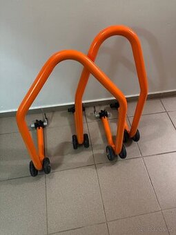 KTM servisní stojany pod zadní i přední kolo