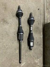 Poloosy 335xi