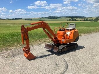 JAPONSKÝ MINIBAGR HITACHI EX8 800KG