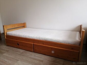 Postel (200x90) Smrk masiv s úložným prostorem - 1