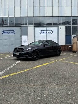 Mercedes C350 W204 Coupe 2011 225kw