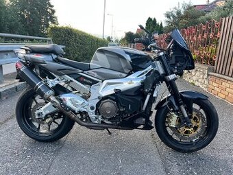 Aprilia tuono 1000 v2