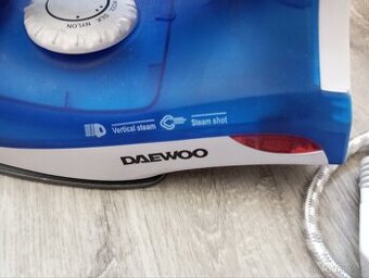 Žehlička napařovací DAEWOO